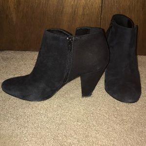 Gianni Bini Black Suede Bootie size 7.5